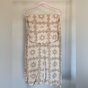 Chic Beige Sun Pattern Maxi Dress